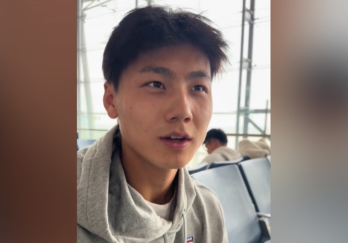  為何半場過后不久被換下？毛偉杰：兩條腿特別緊，李導(dǎo)怕我受傷