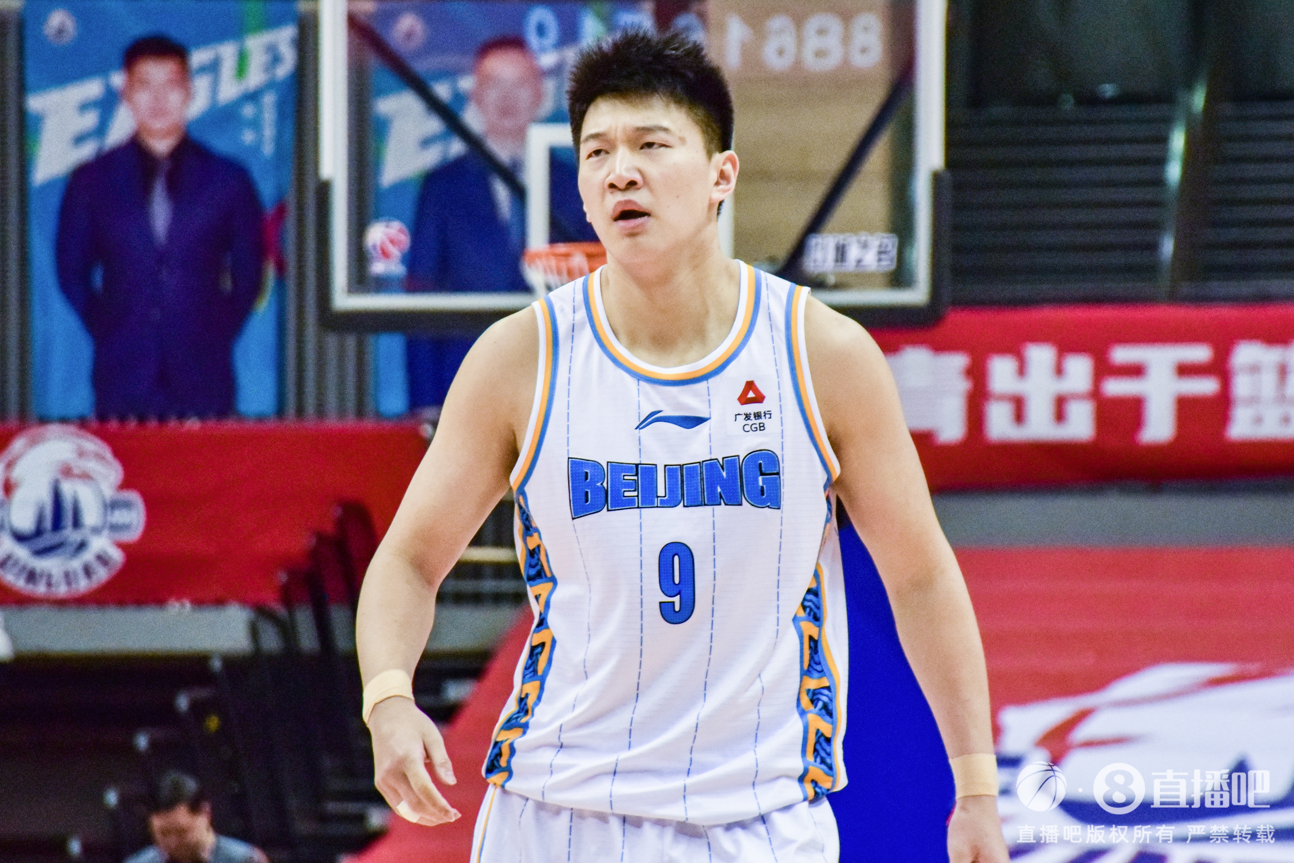  打得可以！雷蒙8中3拿10分2板1助1斷&次節(jié)單節(jié)8分 正負值+19