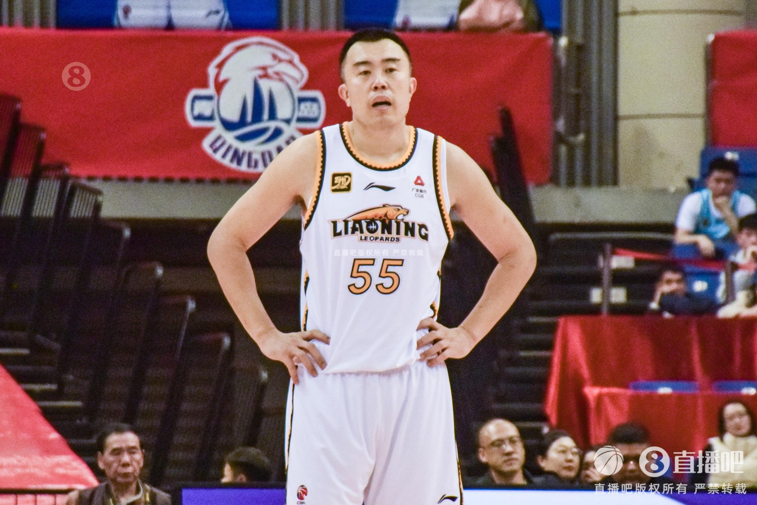  老將盡力了！韓德君5中4高效拿下14分6籃板